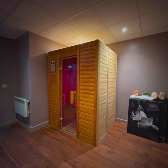 Infrared Sauna - 30 min Treatment | PURE Spa UK