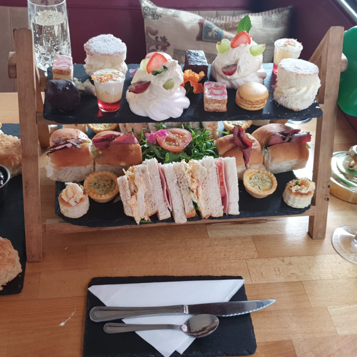 Afternoon Tea, Bubbles & Spa Escape – Edinburgh & Glasgow | PURE Spa UK